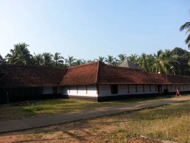 Alathiyur Hanuman Temple, Tirur