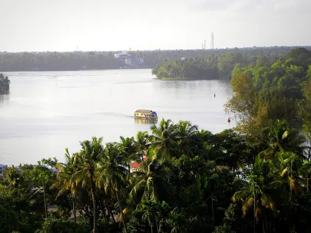 Ashtamudi backwater viewpoints, Munroe Island