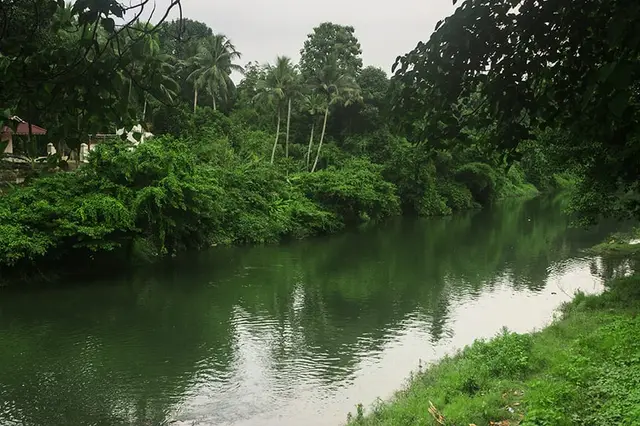 Meenachil river side, Kottayam town