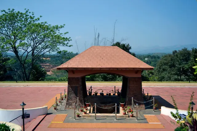 Pazhassi Tomb, Mananthavady