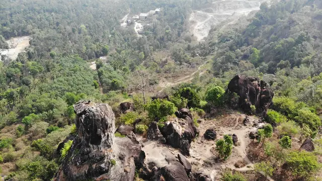 Phantom Rock, Sulthan Bathery